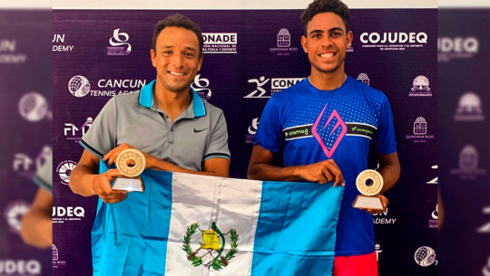 Wilfredo González es campeón de dobles en el Cancun Tennis Bowl 2019