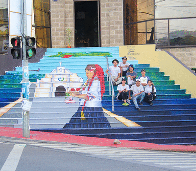 Coloridos murales de Alta Verapaz