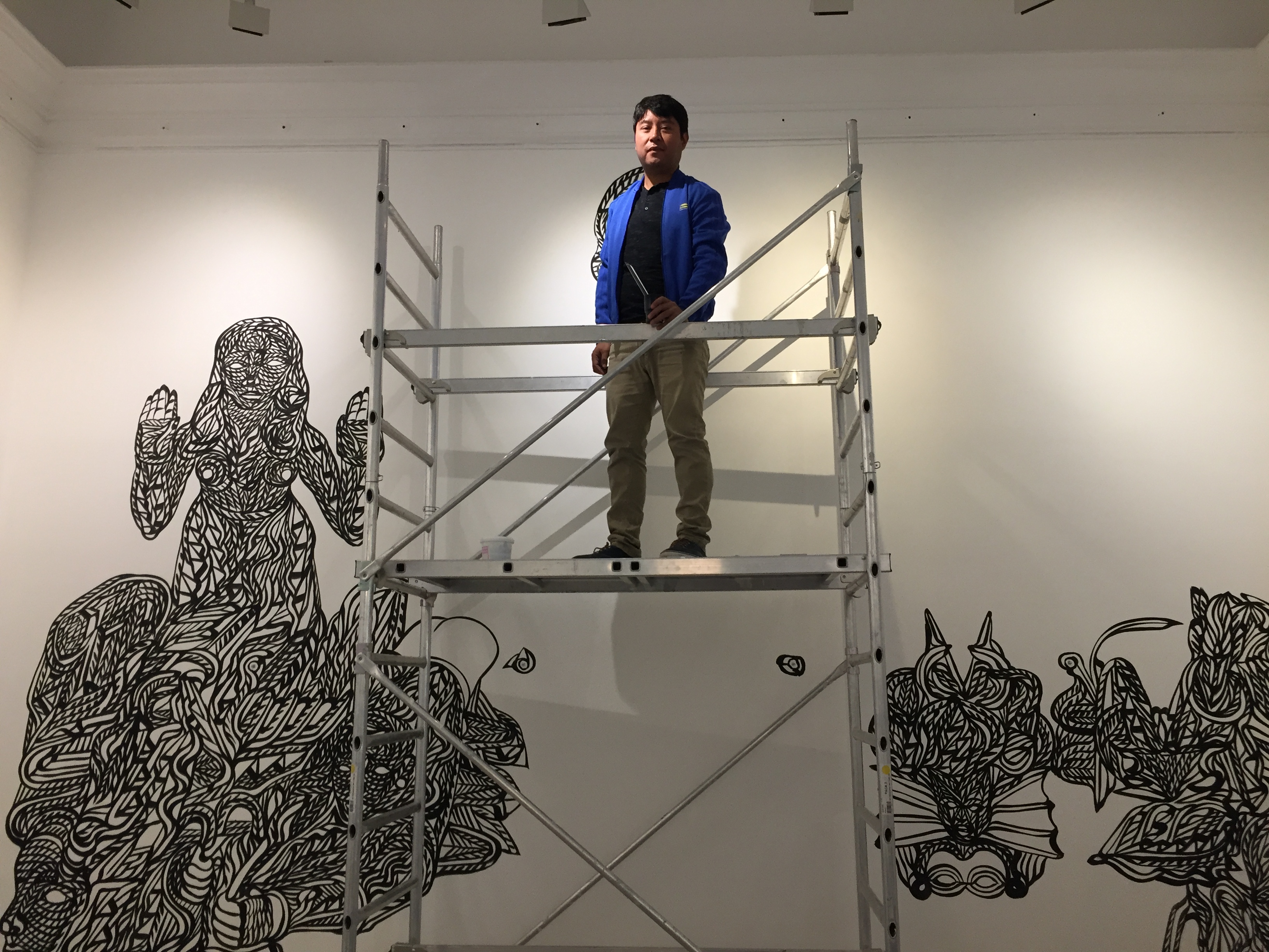 Exposición de guatemalteco en París