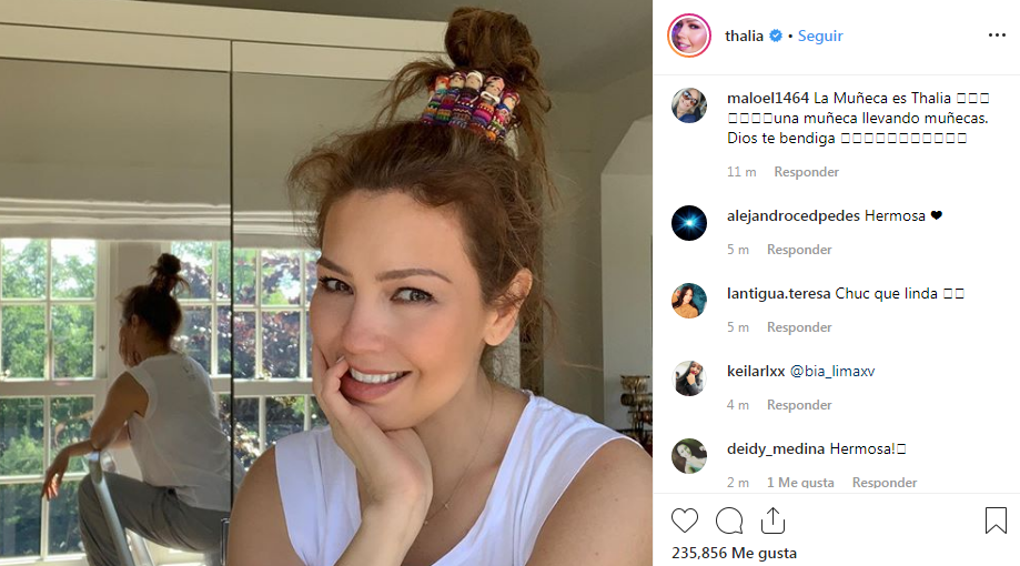 Thalía lució en su cabello las tradicionales muñecas quitapenas de Guatemala