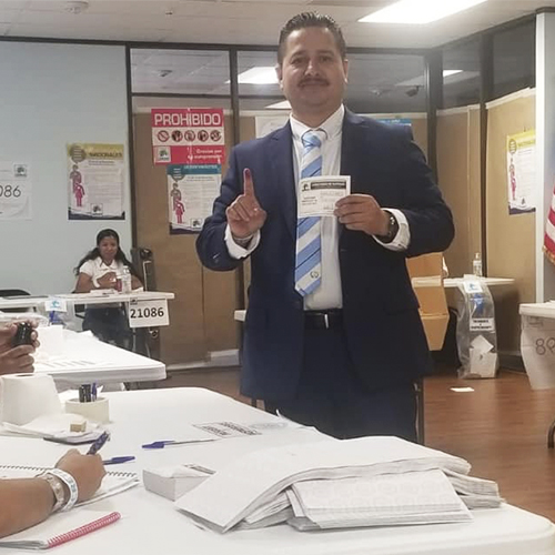 Guatemaltecos en el extranjero votarán en la segunda vuelta Elecciones 2019