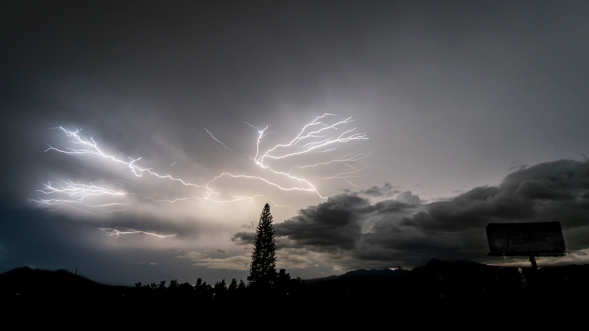 Tormenta eléctrica Guatemala