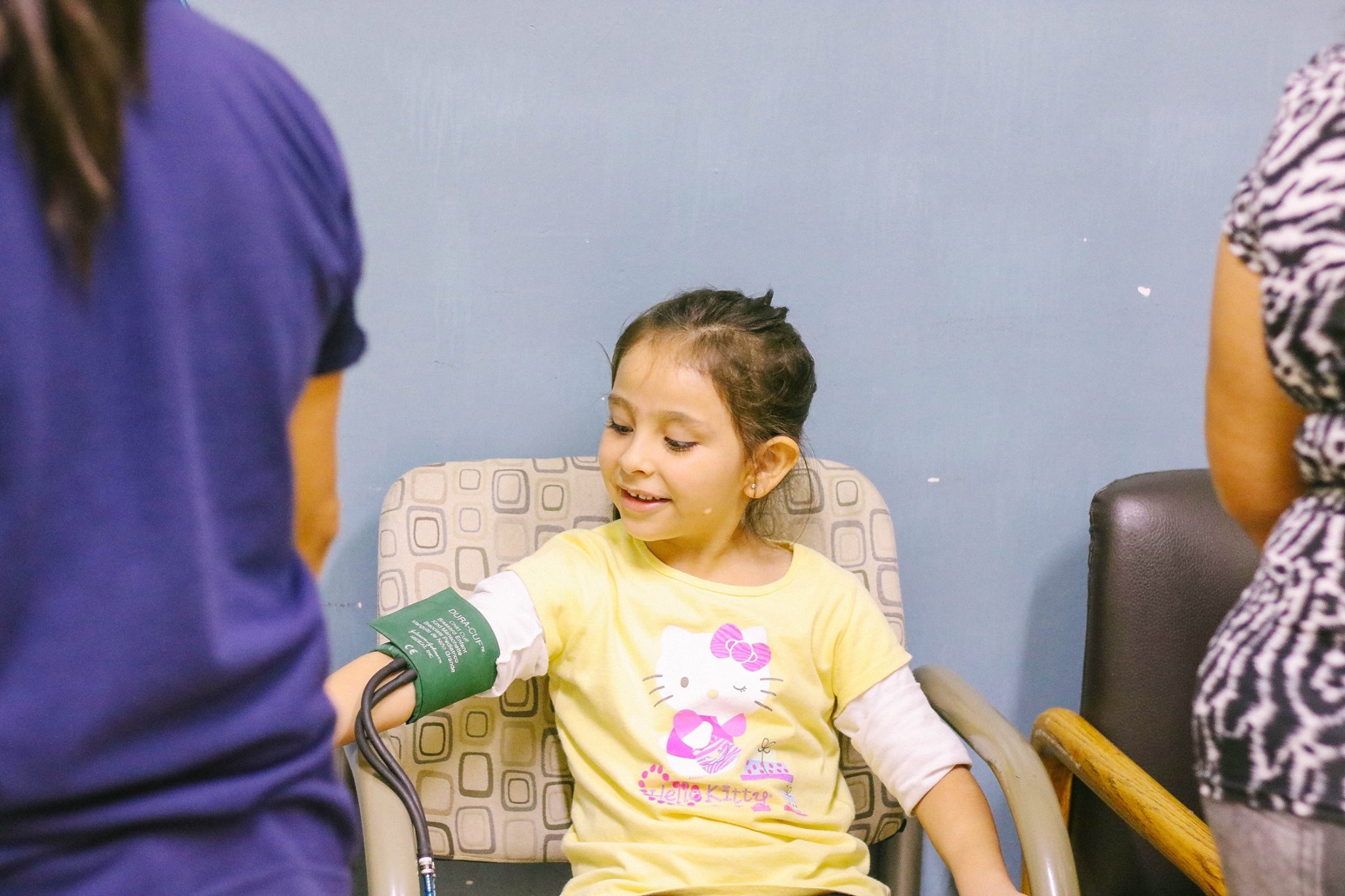 Cirugía gratuita de mano y brazo para niños y adolescentes 