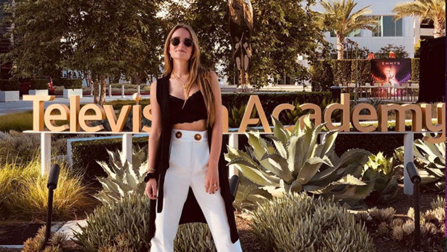 La cantante Stephanie Zelaya es la primera latina en participar en la gala de los Emmy 2019