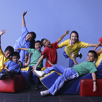 Carrera "Educa y cambia una vida" de Totto para la niñez y educación en Guatemala