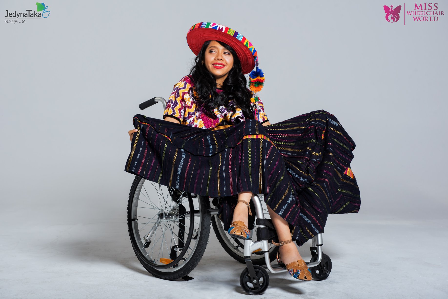 certamen inclusivo para mujeres en silla de ruedas