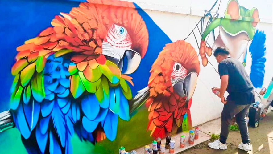 Artistas elaboraron coloridos murales en el municipio de Morales, Izabal