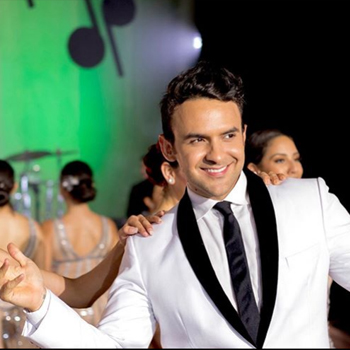 Concierto navideño de Carlos Peña en Miraflores Noviembre 2019