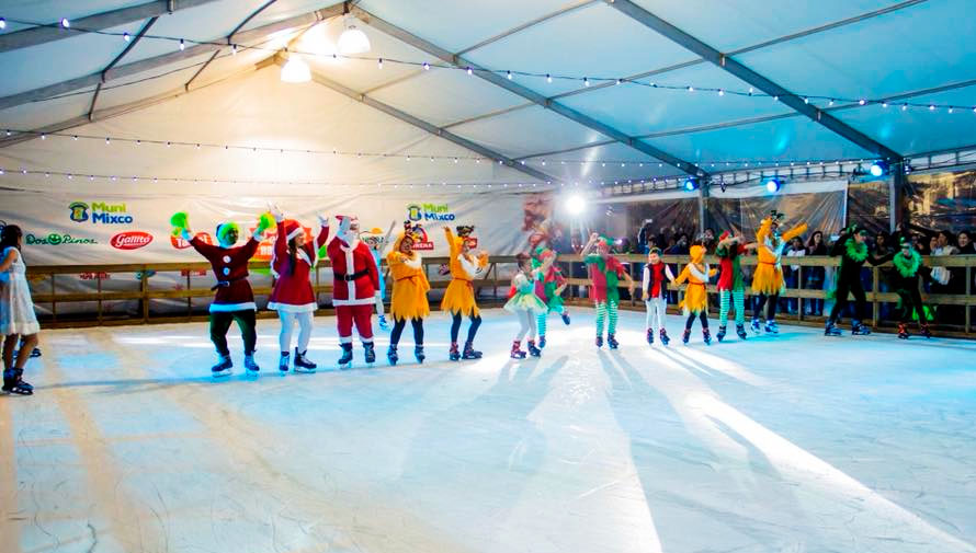 Pista de patinaje sobre hielo en Mixco