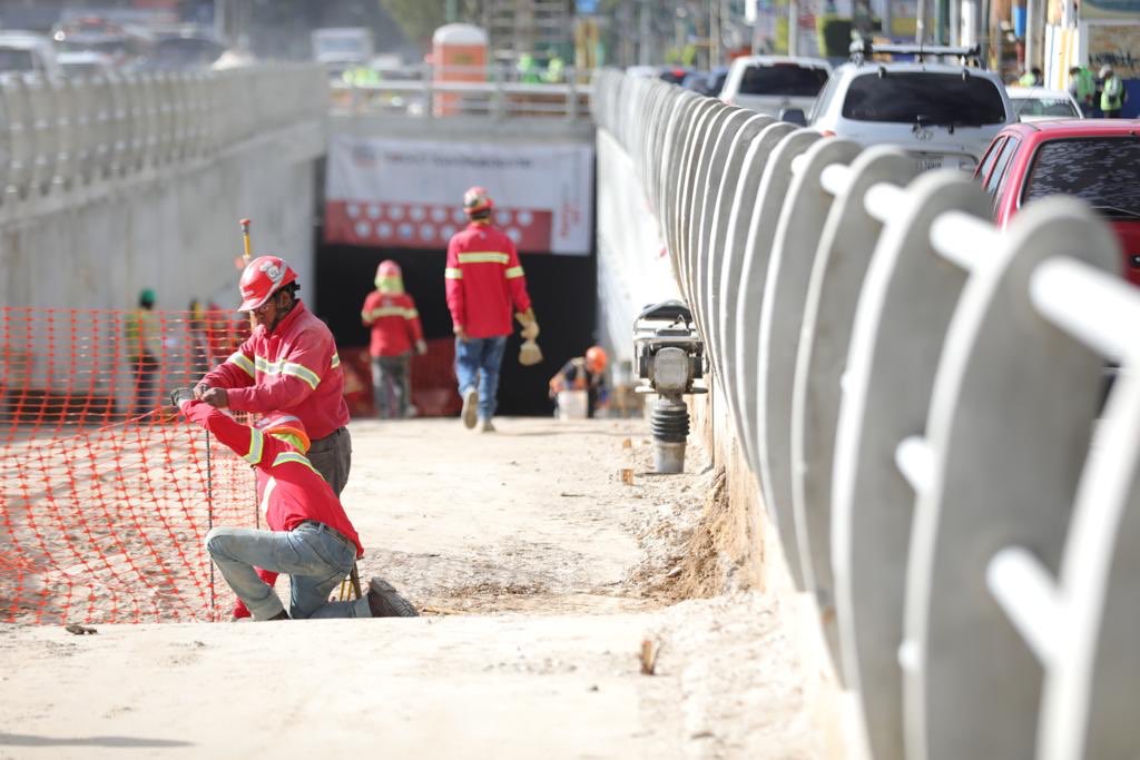 paso a desnivel en Avenida Petapa y 35 calle de la Zona 12