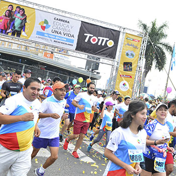 Totto celebra 20 años en Guatemala 1