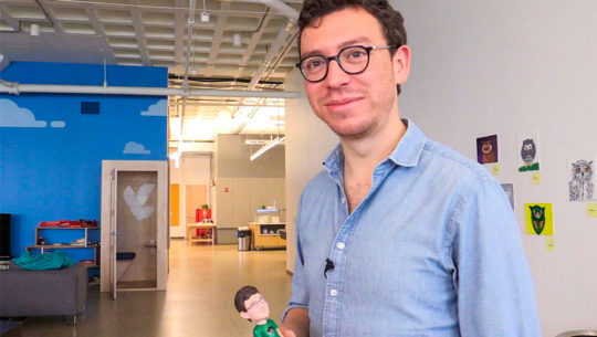 Luis von Ahn enseña un nuevo idioma a 300 millones de personas, según BBC News