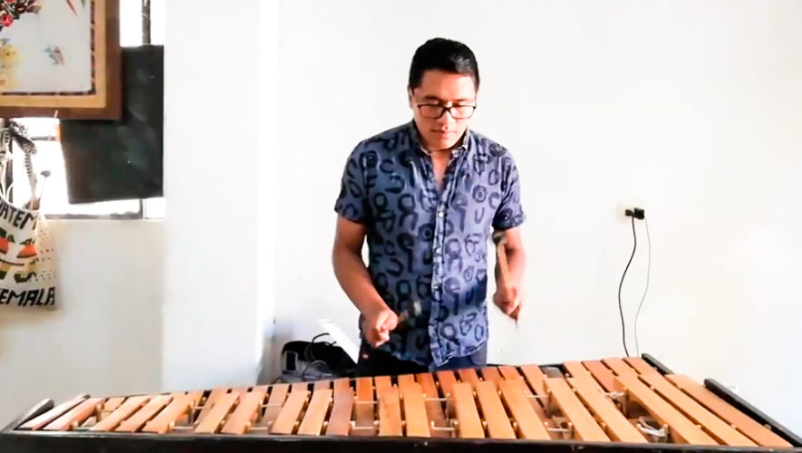 Oscar Ajin sorprende al interpretar Sweet Child O’ Mine de Guns N' Roses en marimba