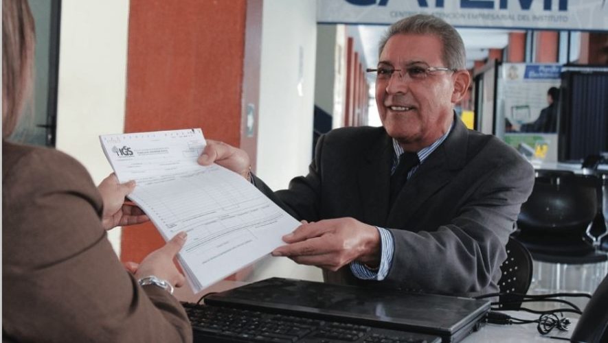 Empresas privadas podrán optar por pago diferido de las cuotas del IGGS, Intecap e Irtra