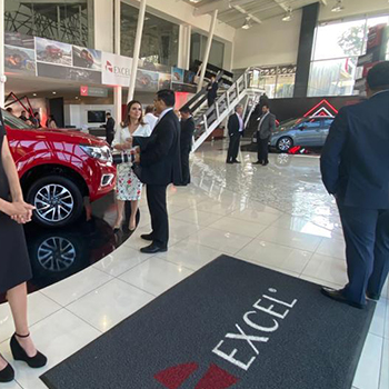 Excel inaugura el Showroom más grande de Nissan en Guatemala 4