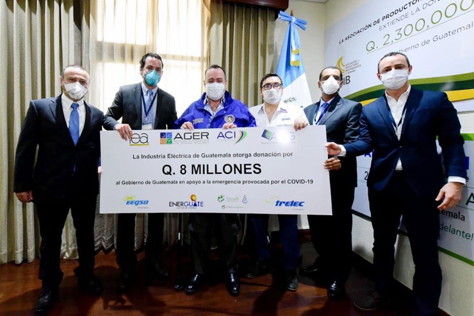 Donan dinero para apoyar ante la emergencia del Coronavirus