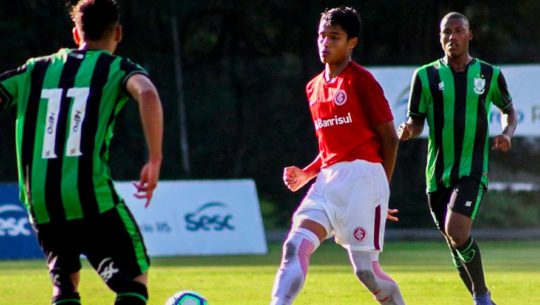 Marcelo Saraiva, el guatemalteco que brilla en las inferiores del Internacional de Brasil