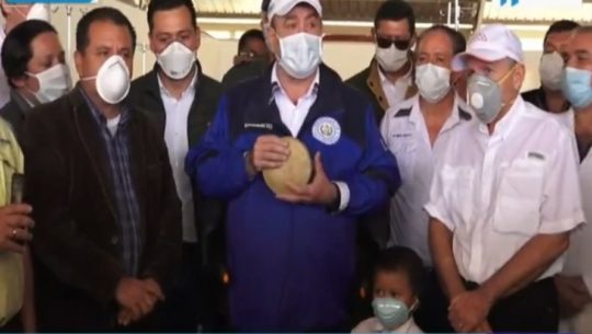 Niño originario de Quetzaltenango regaló sus ahorros para ayudar a combatir el COVID-19 