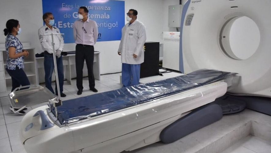 Tecniscan donó equipo médico al hospital de campaña de Parque de la Industria