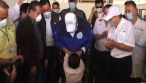 Niño originario de Quetzaltenango regaló sus ahorros para ayudar a combatir el COVID-19 