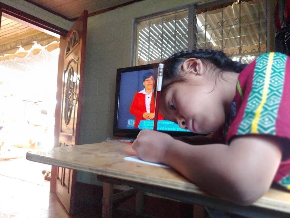 Aprendo en casa, clases para estudiantes