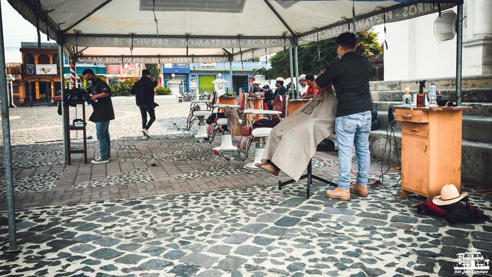 Barbería realizó cortes de cabello gratis a los guatemaltecos