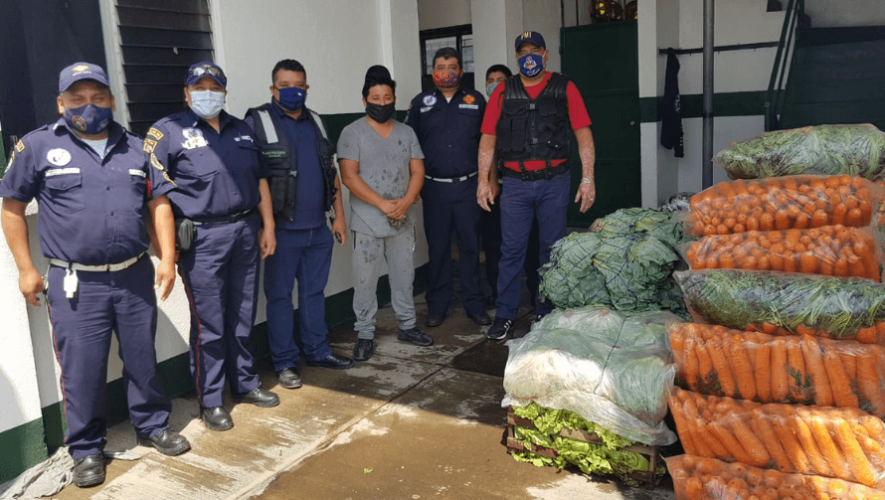 COVID-19 Agricultor de Patzicía, Chimaltenango, donó verduras a familias de escasos recursos