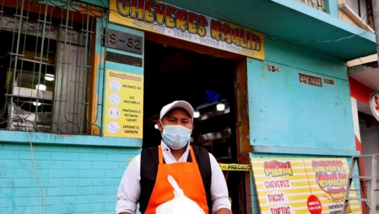Los Chéveres El Raulito innovaron su manera de atender a los clientes debido al COVID-19