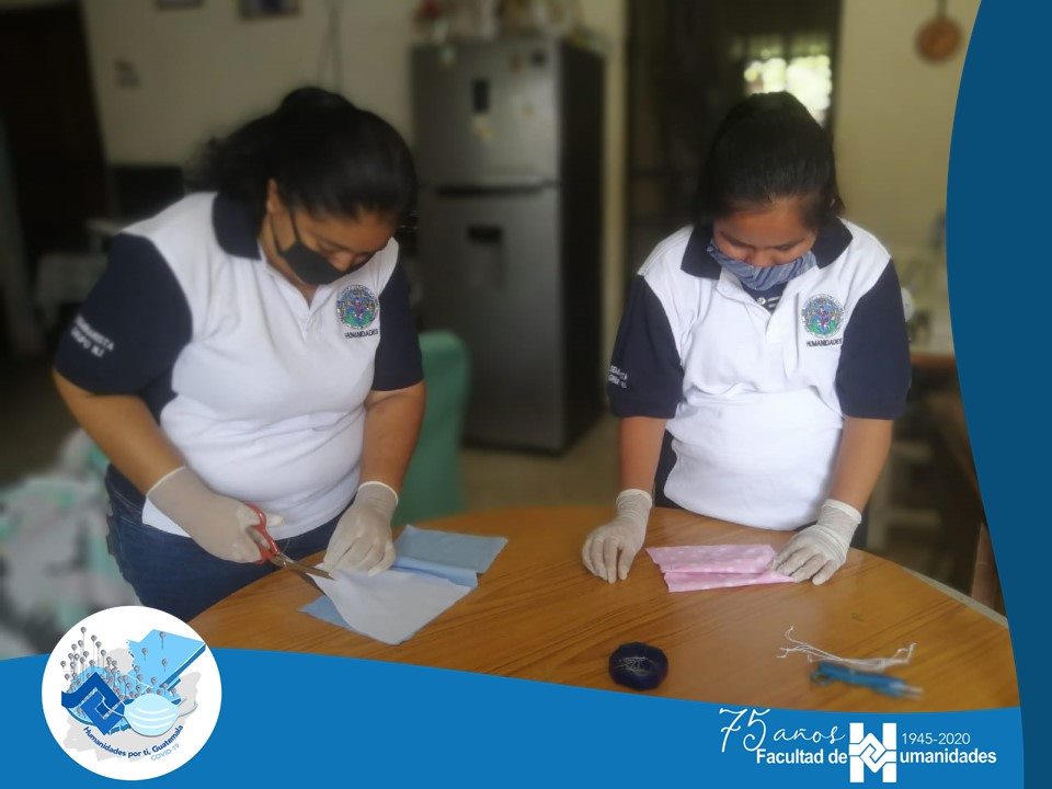 Fabrican y donan miles de mascarillas reutilizable