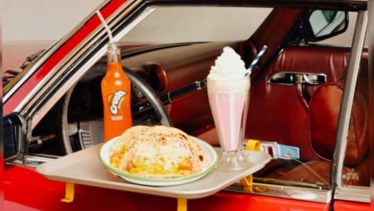 Mixtas Frankfurt ofrece una nueva experiencia gastronómica para comer desde tu carro