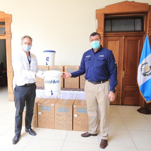 Regalan ecofiltros a guatemaltecos 2020