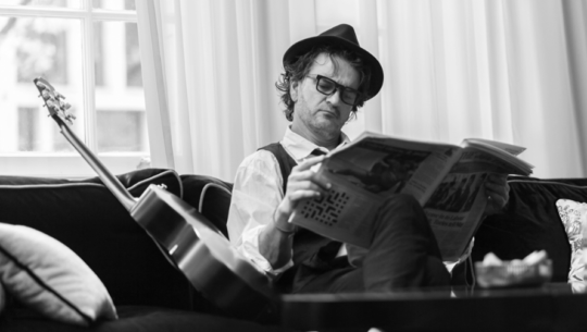 Ricardo Arjona estrenó a nivel mundial su nuevo disco Blanco