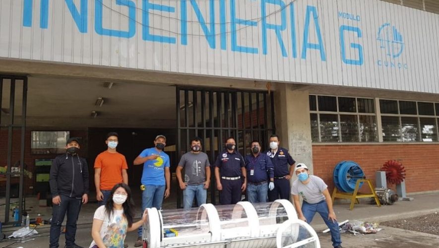 USAC Quetzaltenango donó cápsula de protección a bomberos de Totonicapán