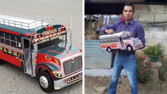 Kevin Francisco Manzo elabora buses extraurbanos a escala en San Juan Sacatepéquez