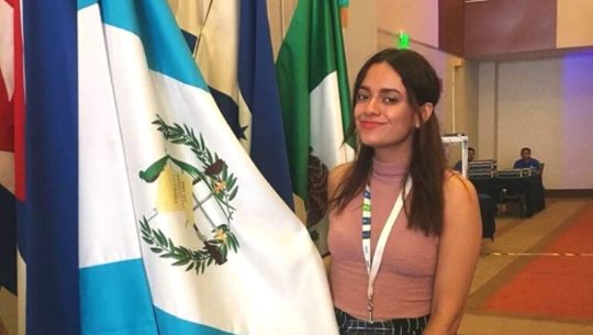 Andrea López recibió el premio The Diana Award por su labor social en Guatemala