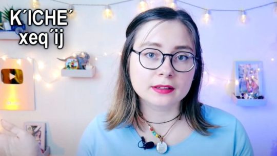 Anna la ucraniana compartió un video aprendiendo idiomas mayas de Guatemala 