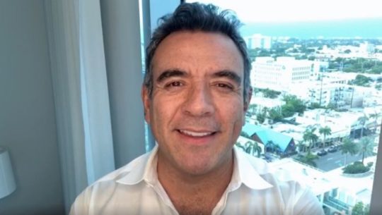 Héctor Sandarti compartió mensaje de apoyo a la iniciativa No te quedes sin comer