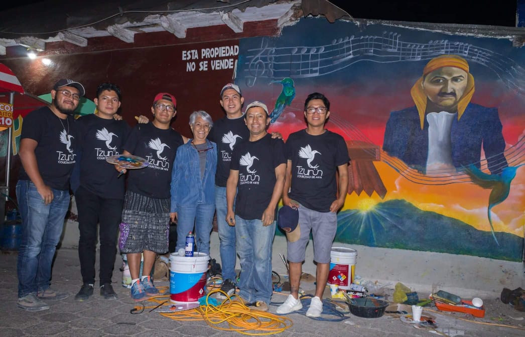Colectivo de Arte Tz'unün elaboró coloridos murales en San Lucas Tolimán, Sololá
