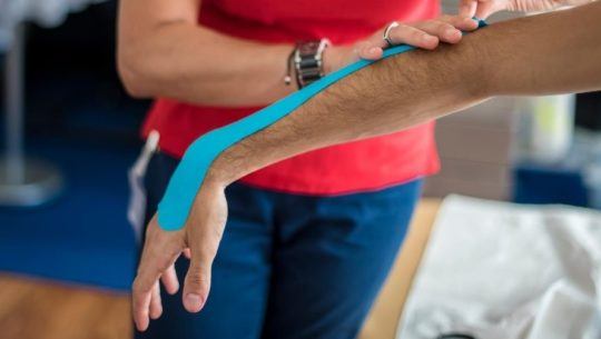 Promociones en terapias para el dolor, fisioterapias y descargas musculares en Physiomotion Guatemala