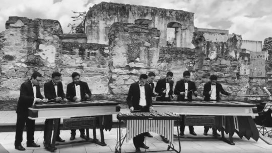 Ricardo Arjona compartió versión en marimba de su canción El Amor que me Tenía 