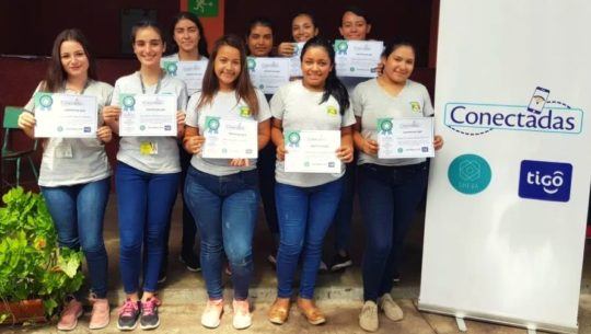 cursos-virtuales-gratuitos-tigo-sheva-beneficiaron-mujeres-guatemaltecas-2020