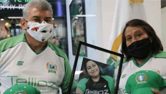 CSD Tellioz rindió homenaje a la hija de Fabio "Lobo" Vásquez y María Moreno