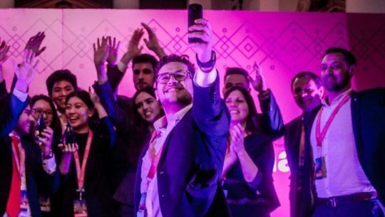 Los estudiantes podrán participar en grupos o forma individual.