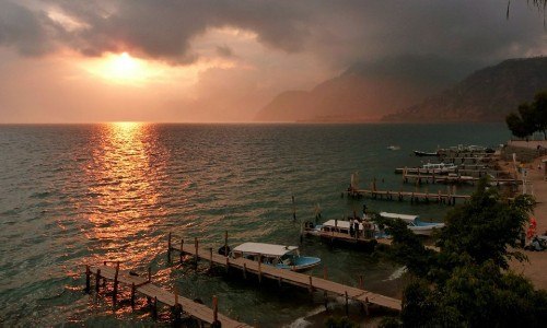 national-geographic-compartio-galeria-fotografica-retrata-belleza-guatemala-philip-mast