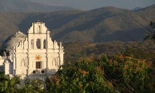 national-geographic-compartio-galeria-fotografica-retrata-belleza-guatemala-saskia-bunge