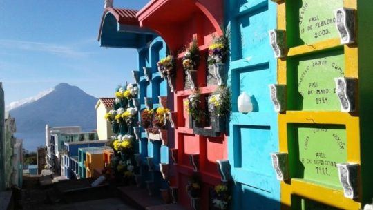 Cementerios coloridos de Guatemala - Foto Ed Sebastián Lozano