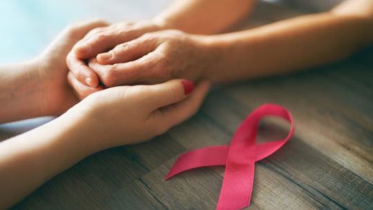 De la Granja se sumó a la lucha contra el cáncer de mama en Guatemala