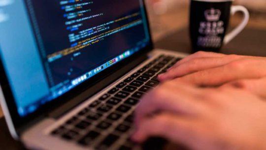 becas-disponibles-guatemaltecos-aplicar-programa-back-end-2021