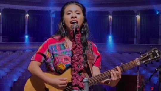 cantante-kaqchikel-sara-curruchich-estreno-dos-nuevas-canciones