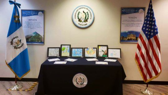 guatemaltecos-extranjero-tramitar-certificados-nacimiento-renap